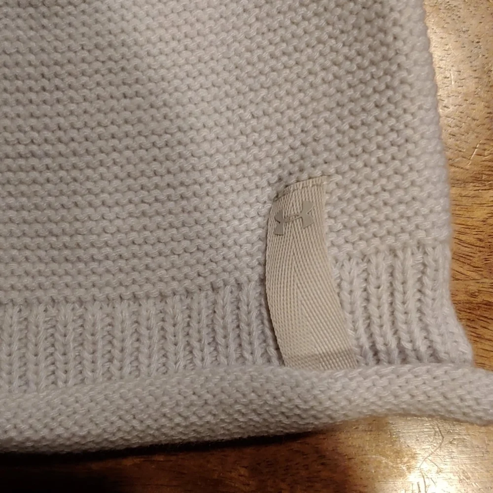 NEW Under Armour Snow Hat
